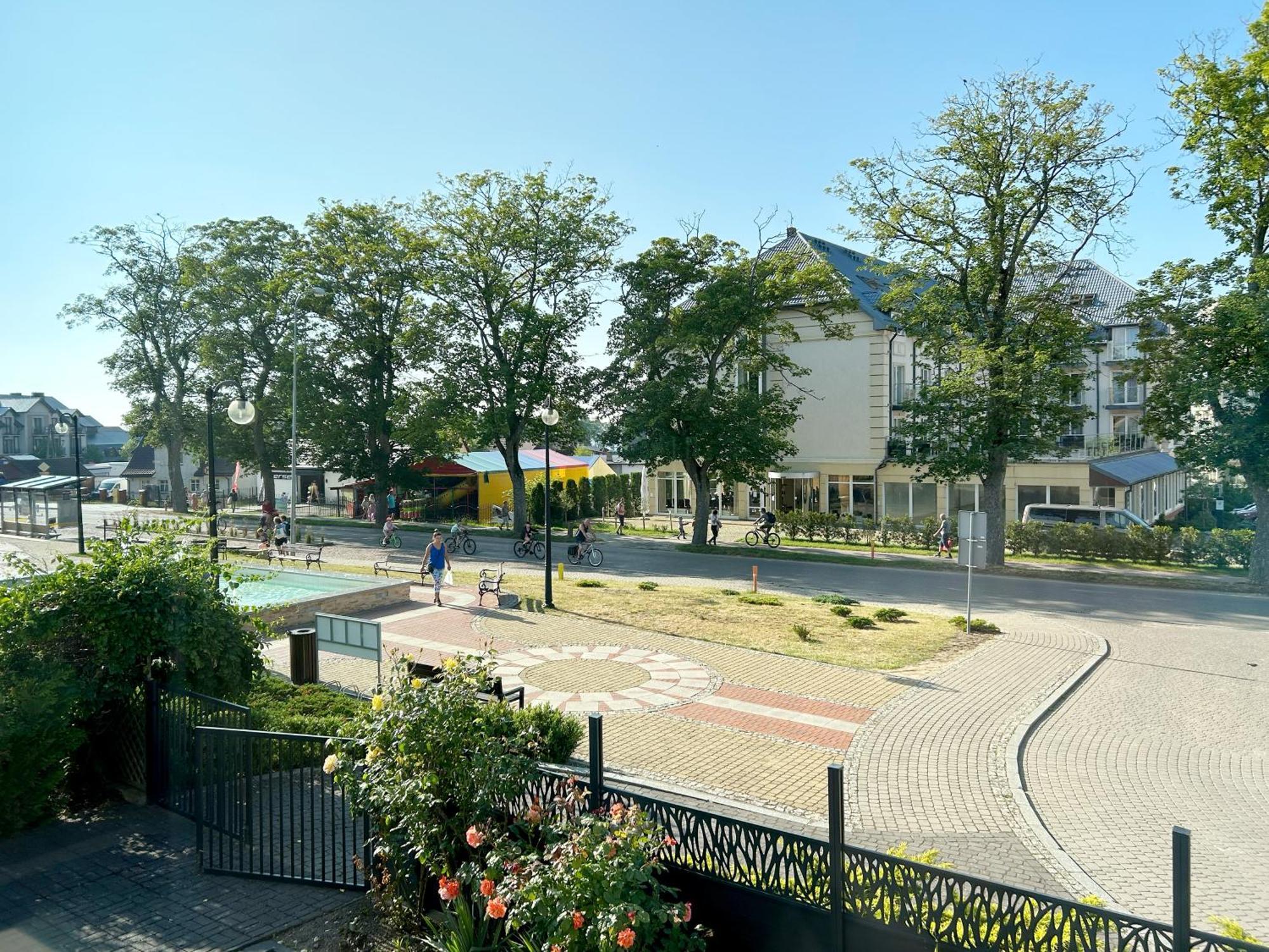 Mandarin Jaroslawiec Exterior photo
